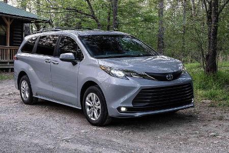 Toyota Sienna Woodland Special Edition