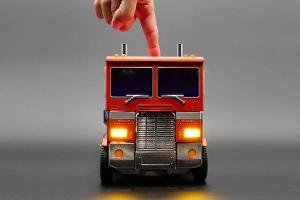 Optimus Prime G1 Roboter