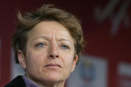 Britin Lewis kandidiert als FIS-Präsidentin