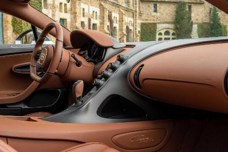 Bugatti Chiron Sport und Pur Sport: Augenschmaus bei Pariser Fotoshooting