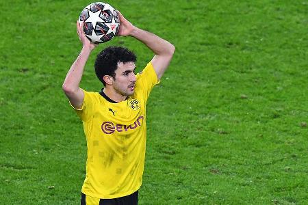 Beschränkte sich im ersten Durchgang auf die Abwehrarbeit, machte dabei einen grundsoliden Job. Traute sich nach dem Seitenw...