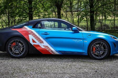 Alpine A110 Trackside Cars