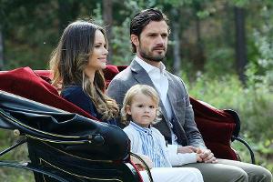 Carl Philip und Sofia von Schweden und Geburtstagskind Alexander
