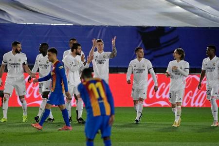 Kroos siegt mit Real im Clasico und übernimmt Tabellenführung
