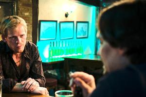 "Tatort: Der böse König": Die Verdächtigen Jannik Berg (Pit Bukowski, l.) und Anton Maler (Christopher Schärf) im Gespräch.