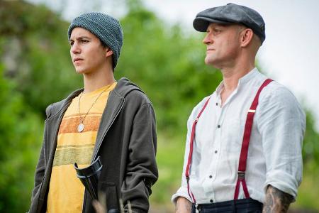 Leo (Tim Oliver Schultz, links) und Benni (Jürgen Vogel) teilen das gleiche Schicksal.