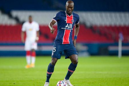 Führte rund um den eigenen Strafraum etliche wichtige Duelle um den Ball. Blieb gerade unter Druck aber nicht komplett frei ...