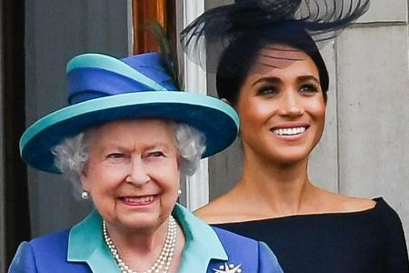 Queen Elizabeth II. und Herzogin Meghan bei einem gemeinsamen Termin im Sommer 2018