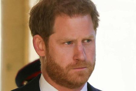 Prinz Harry vor der Trauerfeier für seinen verstorbenen Großvater