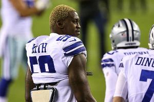 Als "Würger" im Cafe? NFL-Profi Smith per Haftbefehl gesucht