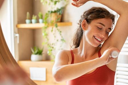 Wer sich schöne Achseln wünscht, darf die Pflege nicht vernachlässigen.