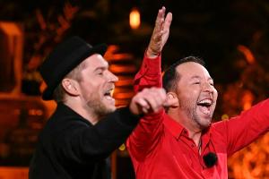 "Sing meinen Song - das Tauschkonzert": Johannes Oerding und DJ BoBo (r.)