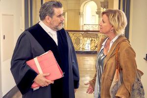 Mariele Millowitsch und Bruno Cathomas in "Klara Sonntag - Kleine Fische, große Fische"