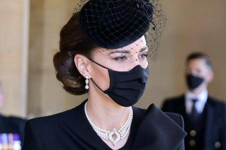 Herzogin Kate trug zur Beerdigung von Prinz Philip eine besondere Halskette.