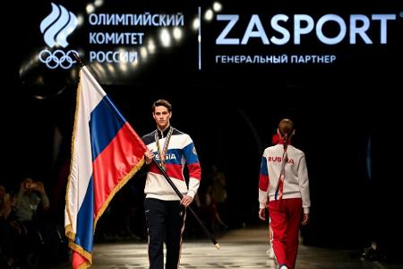 Russisches Olympia-Team stellt Outfit für Tokio vor