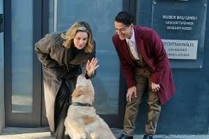 "Unter uns": Eva bekommt durch eine überraschende Liebesbekundung doch noch das Mandat von Viktor Vogel