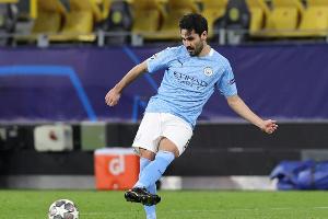 Gündogan versteigert von Can zerrissenes Trikot