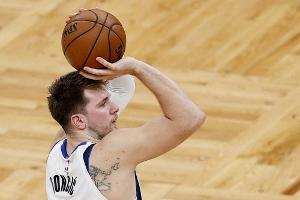 NBA: Dallas siegt - Kleber pausiert