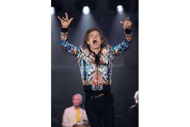 Doch auch die Aushängeschilder des Rock'n'Roll im hohen Alter hatten schon Ausfälle: So musste sich Mick Jagger im vergangen...