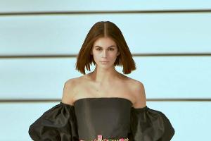 Der "Hacked Bob", wie Model Kaia Gerber ihn seit einigen Monaten trägt, ist einer der großen Haartrends 2021.