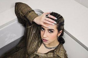 Tate McRae hat seit kurzem ihren High-School-Abschluss in der Tasche.