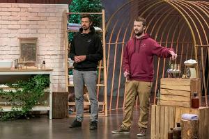 Moritz Simsch (l.) und Sebastian Jung gehen mit ihrer Seifentablette das Plastikproblem an.