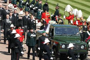 Prinz Philips Sarg auf dem Weg zur St.-Georgs-Kapelle