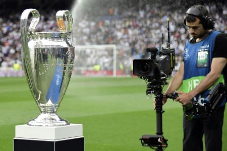Champions League fast komplett bei DAZN