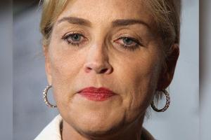 Sharon Stone gab den Tod ihres Neffen via Instagram bekannt.