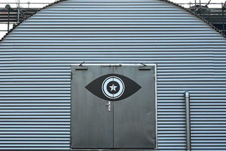 Ein letzter Blick auf den Container von außen. Die ersten Bewohner sind mittlerweile bereits eingezogen.