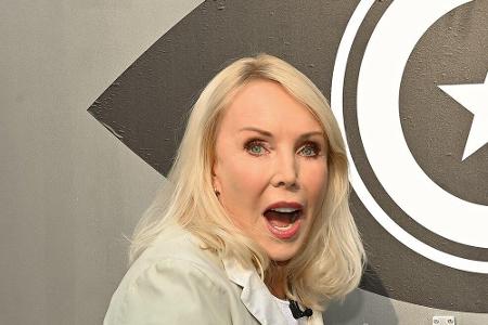 Lottofee Heike Maurer versucht ihr Glück bei 