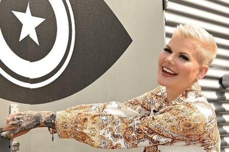 Schlagerstar Melanie Müller gehört ebenso zu den ersten acht Bewohnern des Containers.