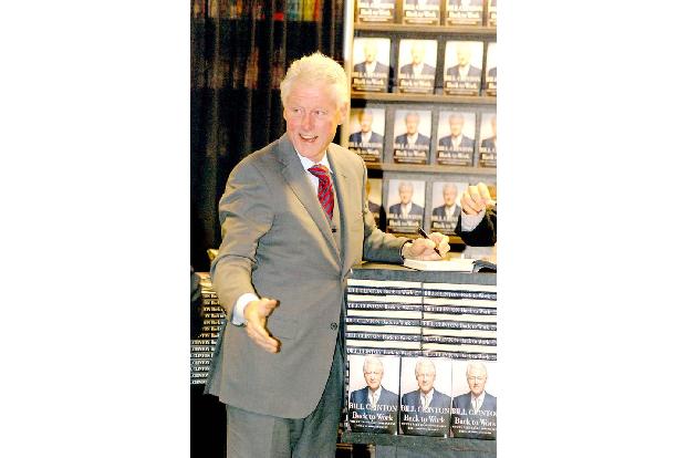 ...auch weiter mit seiner Autoren-Karriere beschäftigen und seine Lebensweisheiten erst zu Papier und dann unter das Volk br...