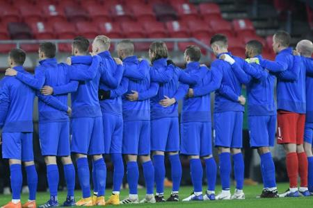 Armenien bleibt ungeschlagen, neuer Rückschlag für Island