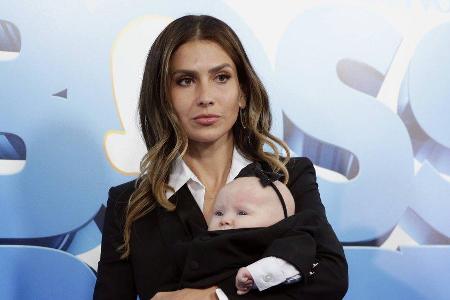 Hilaria Baldwin im Juni 2021 mit ihrer jüngsten Tochter Maria Lucia Victoria.