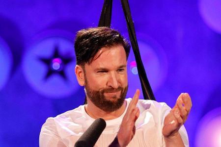 Kurz nach seinem Auftritt im RTL-Dschungelcamp traute sich Michael Wendler (49) in den Promi-Container. Der umstrittene Schl...