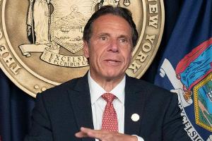 Eine Untersuchung hat ergeben, dass Andrew Cuomo mehrere Frauen sexuell belästigt haben soll.