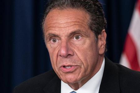 Andrew Cuomo legt sein Amt nieder.