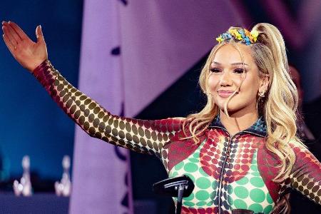 Shirin David hat mit gebrochenem Knöchel moderiert.