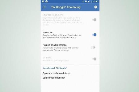 Mit der Ok-Google-Spracherkennung lassen sich Anrufe tätigen oder die Mailbox abhören, ohne das Smartphone zur Hand zu nehmen.
