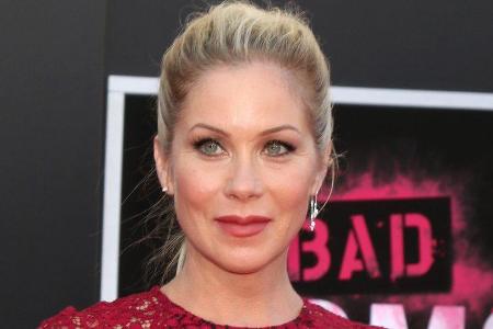 Christina Applegate hat in einem Tweet ihre MS-Diagnose bekannt gemacht.