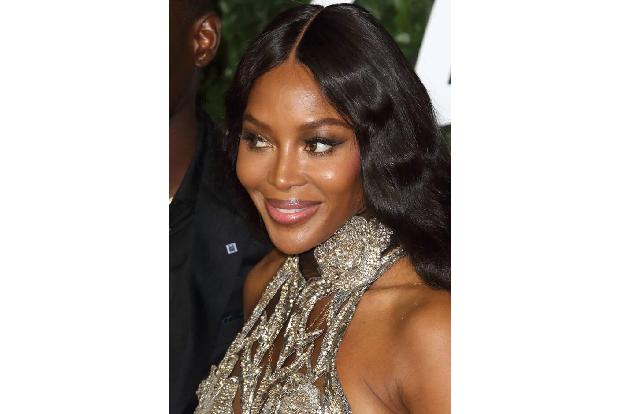 Naomi Campbell ließ schon eine ganze Zeitlang durchklingen, dass sie sich Kinder wünscht, ob mit oder ohne Mann. Jetzt ist s...