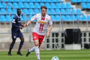 2. Bundesliga: Regensburg übernimmt Tabellenführung - Hannover verliert erneut