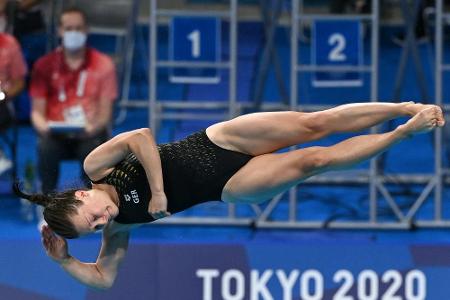 Wasserspringerin Punzel verpasst Geburtstags-Medaille