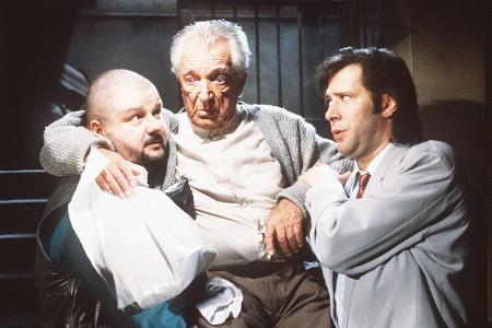 v.l. Erich Bar, Carl-Heinz Schroth, Jan Fedder in Seine be...