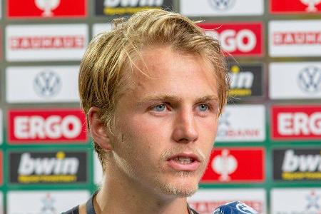 Fußballprofi Felix Götze liegt auf der Intensivstation.