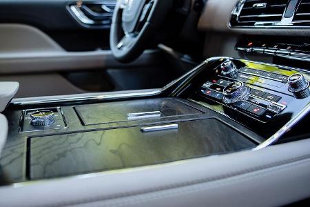 2022 Lincoln Navigator Facelift