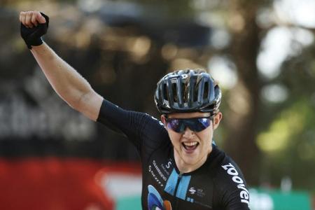 Vuelta: Großschartner fährt hauchdünn am Roten Trikot vorbei