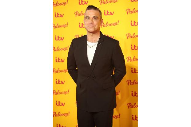 Boygroup-Zeiten, Solokarriere, Skandale und Familie – Robbie Williams hat bereits einiges erlebt und erreicht. Wir wagen ei...