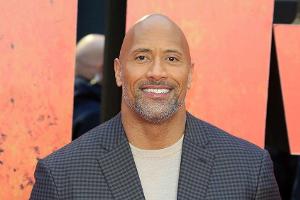 Dwayne Johnson duscht sehr oft.